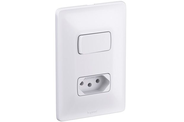 Conjunto 1 Interruptor Simples E 1 Tomada 2p T 10a 4x2 Zeffia 250v