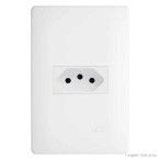 Conjunto montado de tomada 10A 250V com placa Habitat Fame