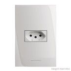 Conjunto montado de tomada 10A com placa branca Inova Alumbra