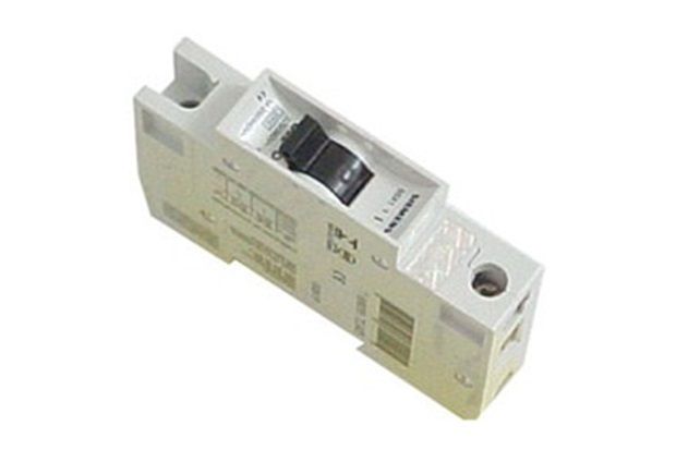 Disjuntor Din Curva B 32a Monopolar Ref. 5sx1 132-6