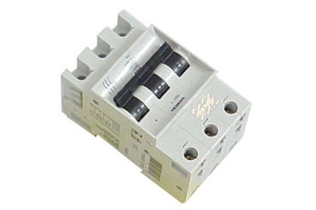 Disjuntor Din Curva C 63a Tripolar Ref. 5sx1 363-7