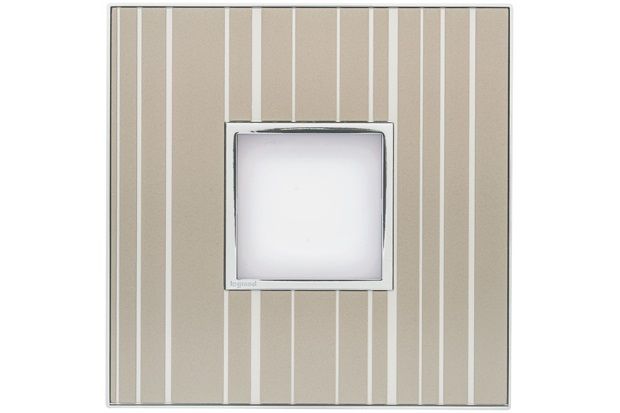 Placa 2 Postos 4x4 Formal