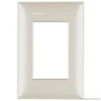 Placa 4x2 3 módulos pérola Thesi Bticino