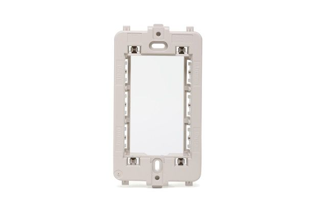 Suporte de Placa 4x2 para 3 Módulos Thesi Up M5s