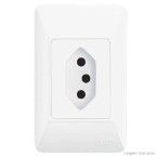 Tomada 10A 250V sistema externo Fame