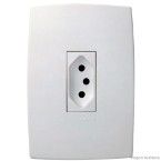 Tomada vertical 20A com placa Pialplus Pial